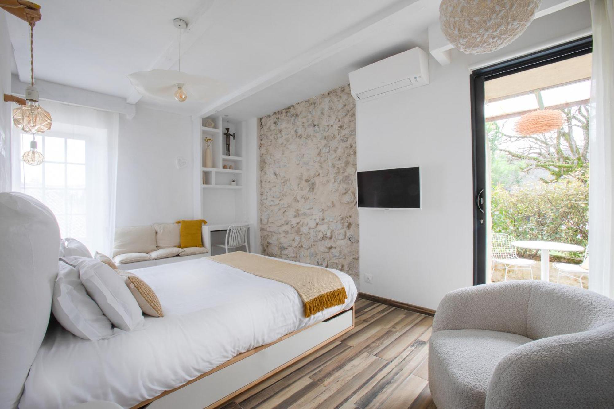 Hotel Bastide Vieux Chêne à Condorcet Extérieur photo